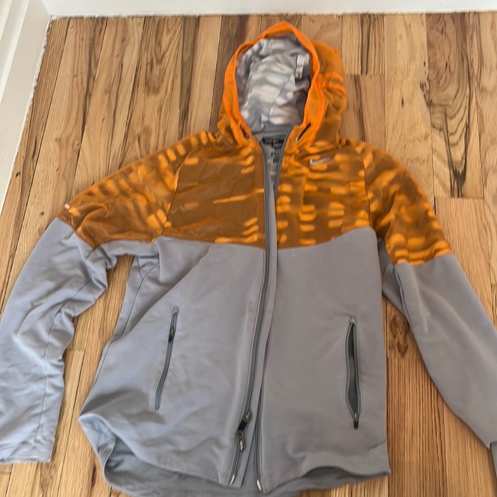Nike dri fit running jacket - perfect for any weather